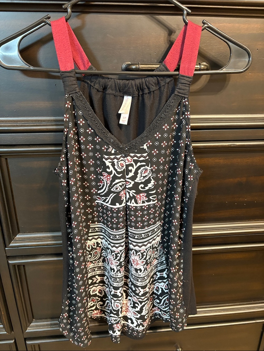 Xhilaration Black Paisley Print Camisole with Maroon Straps